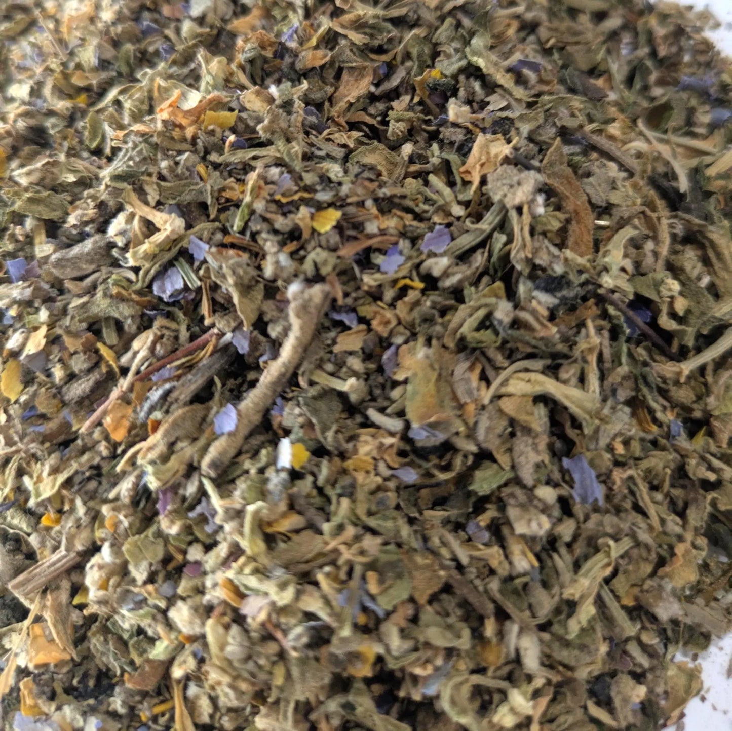 Solar Glow Herbal Smoke Blend – Damiana, Mullein, Blue Lotus & Kanna