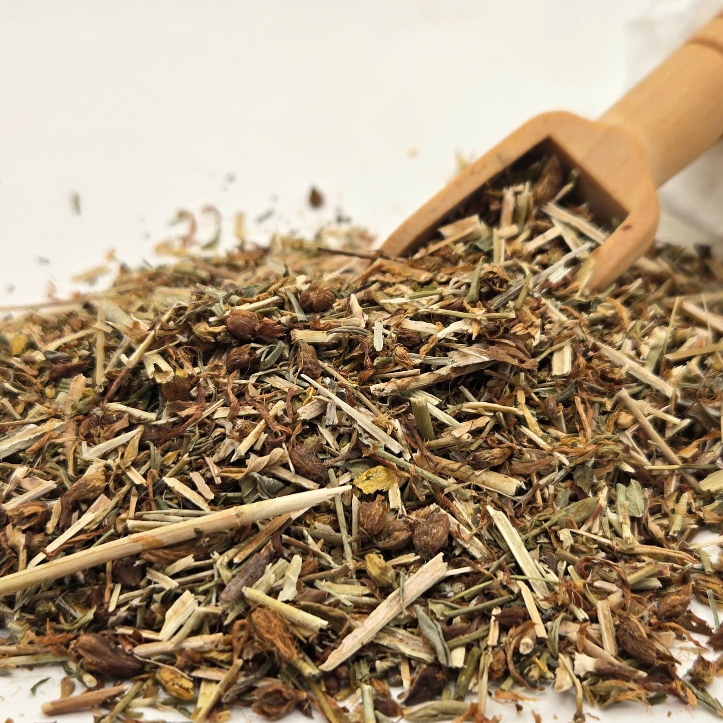 Organic St. John’s Wort Herb (c/s) – Cut & Sifted Hypericum perforatum